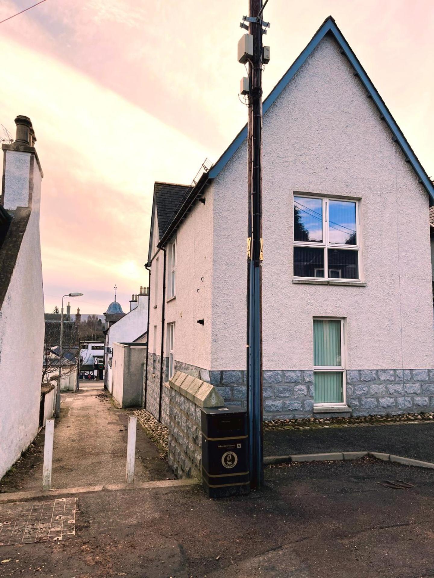 Entire Flat In Banchory, Aberdeenshire, Scotland Exterior photo