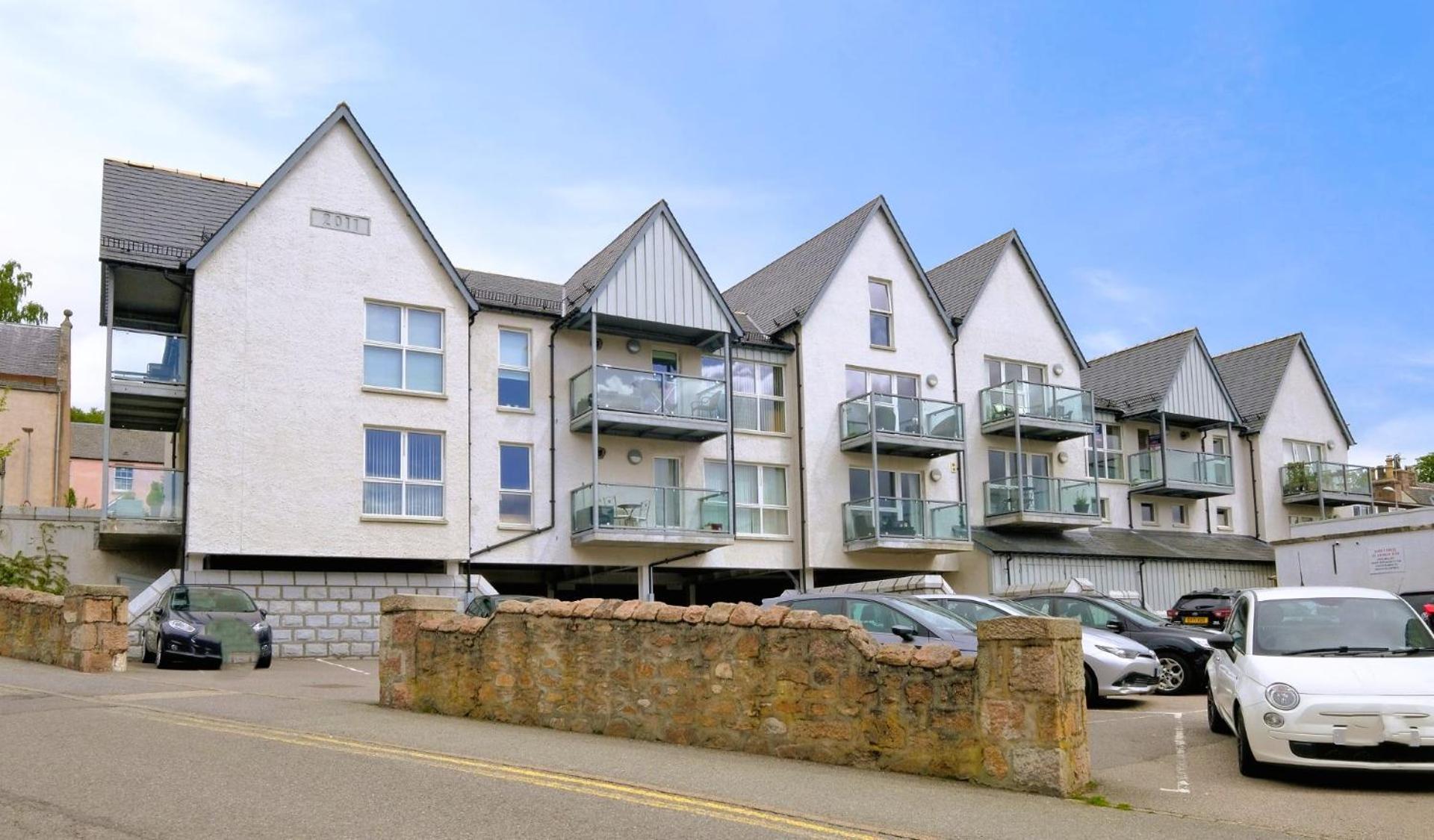 Entire Flat In Banchory, Aberdeenshire, Scotland Exterior photo